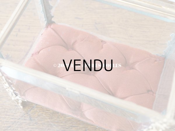 画像12: 19世紀 アンティーク ロカイユ装飾の脚 ジュエリーボックス シルク製クッション  (12)