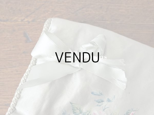 画像8: アンティーク  シルク製 ハンキーケース 野生の薔薇 ＆MARGUERITE パウダーグリーン ハンカチ用ポシェット  (8)