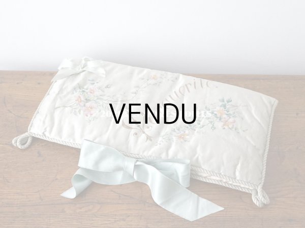 画像3: アンティーク  シルク製 ハンキーケース 野生の薔薇 ＆MARGUERITE パウダーグリーン ハンカチ用ポシェット  (3)