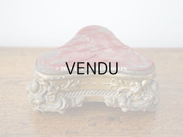 画像11: 19世紀末 アンティーク ロカイユ装飾の台座 2点セット  (11)