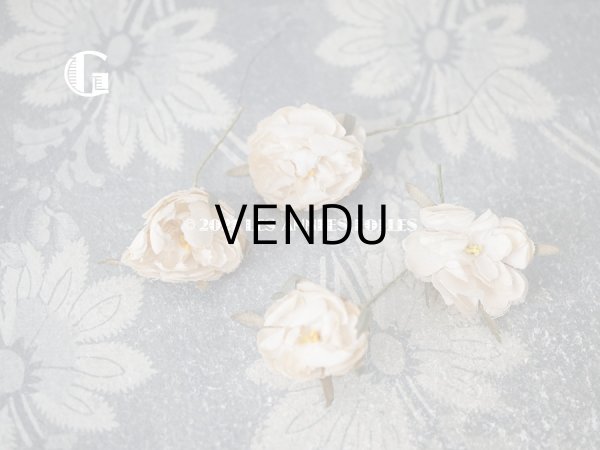 画像14: アンティーク  小さな薔薇の布花 4ピースのセット　パウダーピンク (14)