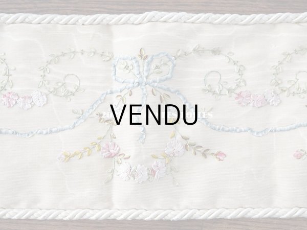 画像8:  アンティーク リボン刺繍のパネル ピアノカバー ローズパニエ　122×14cm (8)