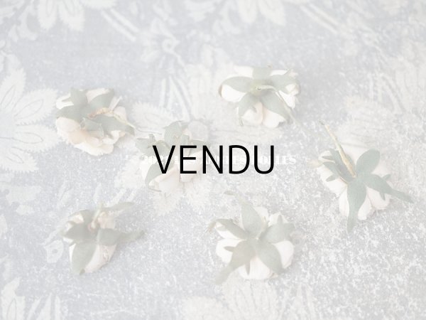 画像17: アンティーク  小さな薔薇の布花 4ピースのセット　パウダーピンク (17)