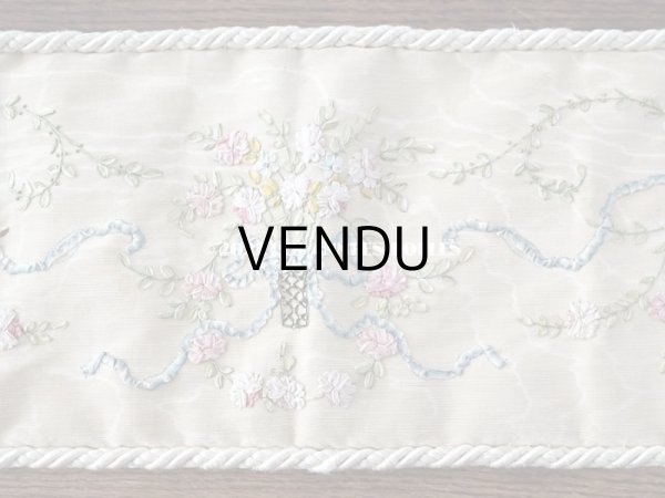 画像10:  アンティーク リボン刺繍のパネル ピアノカバー ローズパニエ　122×14cm (10)