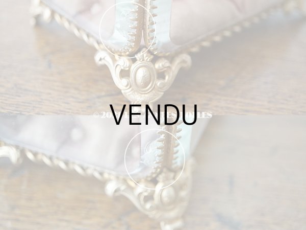 画像18: 19世紀 アンティーク ジュエリーボックス シルク製クッション スモーキーレッド (18)