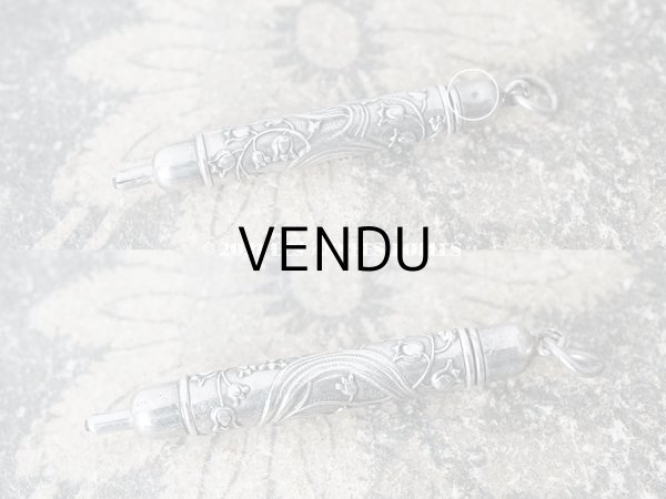 画像4: 1900年代 アンティーク シルバー製 鈴蘭のとても小さなペンシルケース シャトレーヌ用 (4)