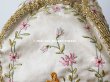 画像10: 19世紀末 アンティーク 教会の装飾 聖杯のカバー ピンクの花のリボン刺繍 (10)