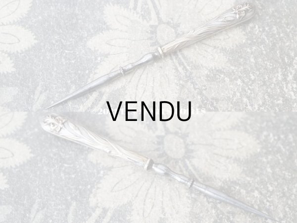 画像15: 1900年代 アンティーク シルバー製 アイリスの花 ソーイングセット 裁縫道具 (15)
