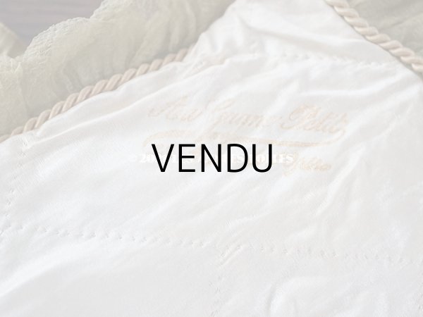 画像10: 19世紀末 アンティーク シルク製 ハンキーケース 王冠紋章　＆　モノグラム刺繍入り ピスタチオグリーン ハンカチ用ポシェット  (10)