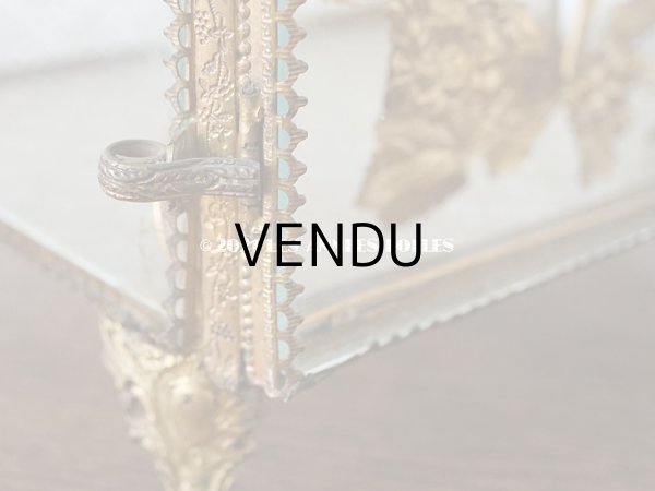 画像12: アンティーク グローブ・ド・マリエ 　ブルーグレーのシルク製クッション　ロカイユ装飾 (12)