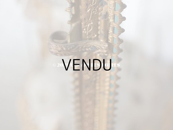 画像13: アンティーク グローブ・ド・マリエ 　ブルーグレーのシルク製クッション　ロカイユ装飾 (13)