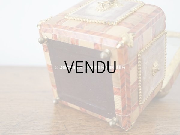 画像7: 19世紀 アンティーク ナポレオン3世時代 お菓子箱 ハンドル & 鍵　＆　脚付き チョコレートボックス 木箱  (7)