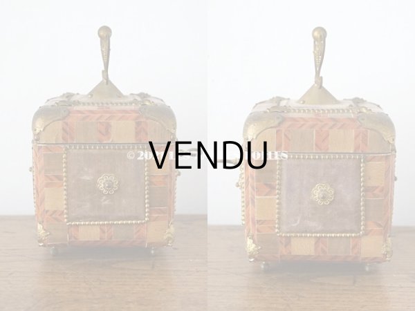 画像5: 19世紀 アンティーク ナポレオン3世時代 お菓子箱 ハンドル & 鍵　＆　脚付き チョコレートボックス 木箱  (5)