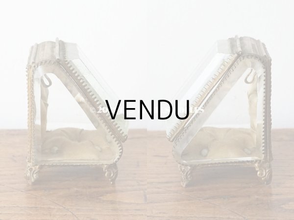 画像4: アンティーク 懐中時計 & ジュエリーボックス シャンパンゴールド & パウダーブルーのシルク製クッション (4)