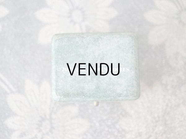 画像4: 1900年代 アンティーク 　ピアス用　ジュエリーボックス 金彩の花模様 グリーン (4)