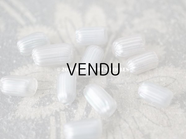 画像4: アンティーク 吹きガラス製 ビーズ オーロラ加工 ブルー 10〜12mm スフレビーズ ライン入り  11ピースのセット (4)