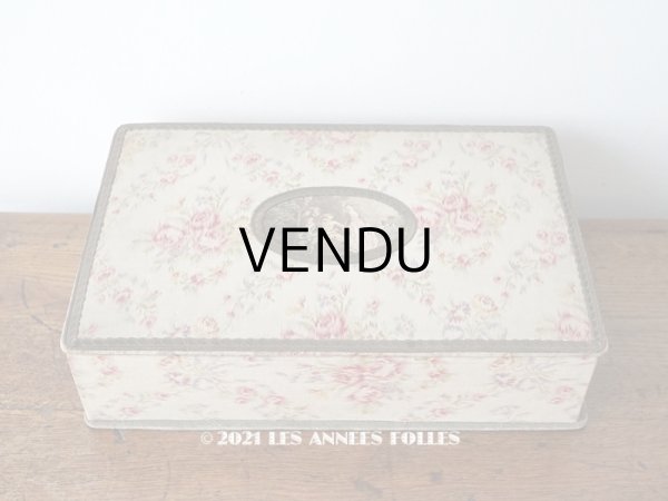 画像1: 1900年代 アンティーク 薄紫色のリボン & 薔薇のガーランド  カルトナージュボックス (1)