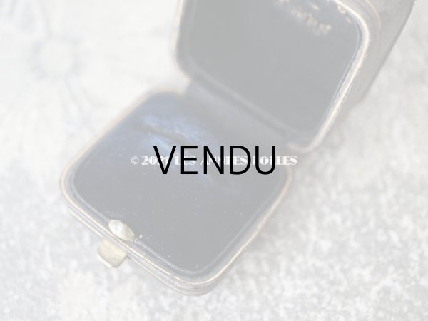 画像8: 19世紀末 アンティーク 本革製 イニシャル入り リングボックス　黒 ジュエリーボックス (8)