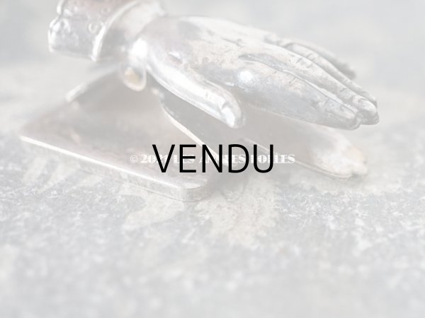 画像8: アンティーク とても小さなペーパークリップ　手のモチーフ 2.5×3.9cm (8)