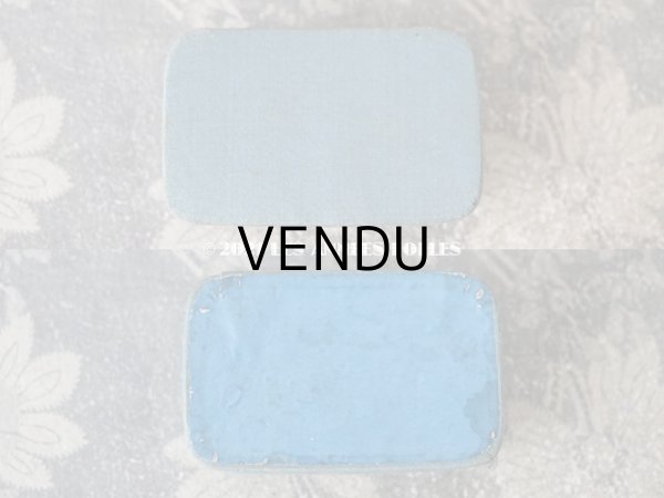 画像4: 1900年代 アンティーク  シルクサテンのジュエリーボックス  サックスブルー (4)