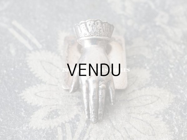 画像3: アンティーク とても小さなペーパークリップ　手のモチーフ 2.5×3.9cm (3)