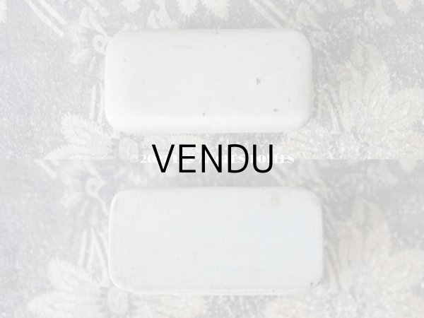 画像4: 1900年代 アンティーク  シルクサテンのジュエリーボックス  パールブルー (4)