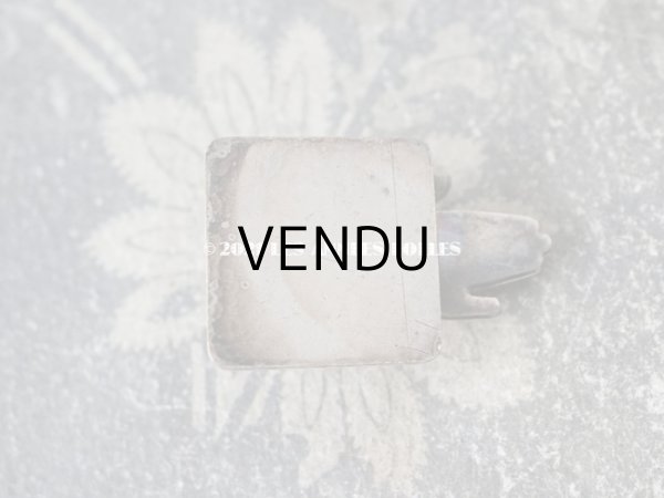 画像9: アンティーク とても小さなペーパークリップ　手のモチーフ 2.5×3.9cm (9)
