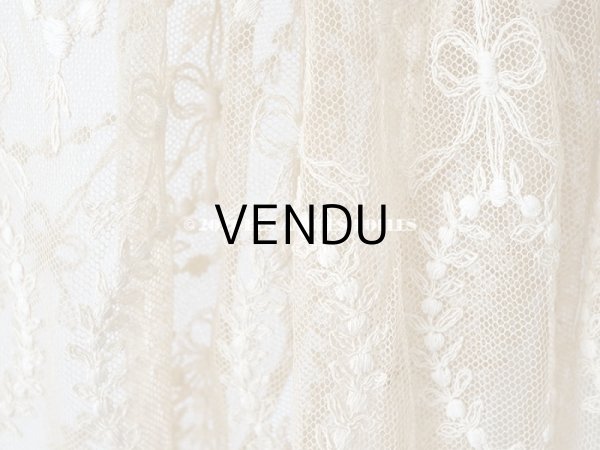 画像4: アンティーク カーテン (ペア) リボン柄 アイボリー＆キャメル色 85〜120cm幅×高さ275cmのカーテン2点 (4)