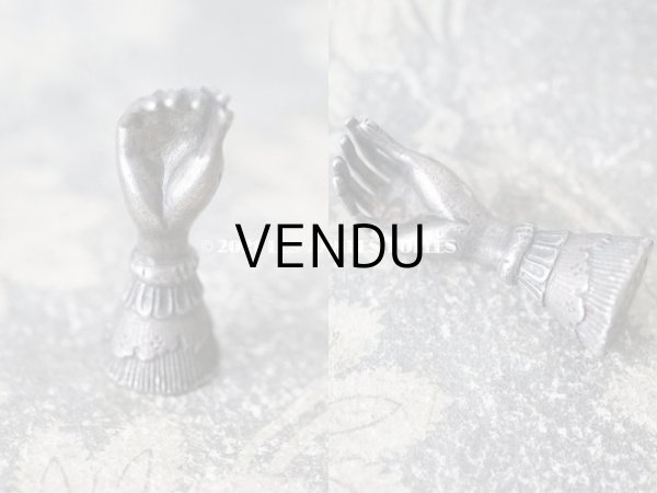 画像3: アンティーク 小さなシーリングスタンプ　手のモチーフ イニシャル 【C.D】4×1.6cm (3)