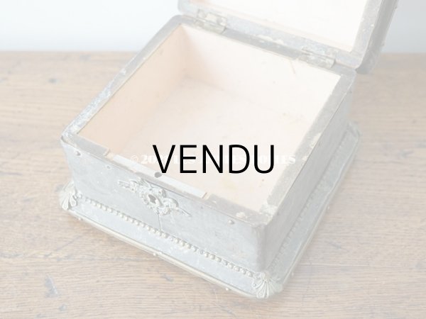 画像11: 19世紀 アンティーク ナポレオン3世時代 お菓子箱 ハンドル & 鍵穴　＆　脚付き チョコレートボックス 木箱  (11)