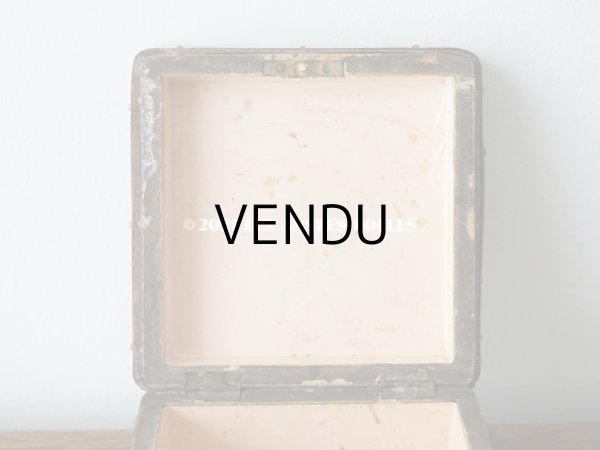 画像10: 19世紀 アンティーク ナポレオン3世時代 お菓子箱 ハンドル & 鍵穴　＆　脚付き チョコレートボックス 木箱  (10)