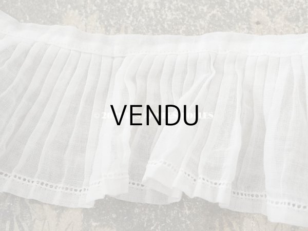 画像3: アンティーク プリーツリボン オフホワイト 1.5m  6.9cm幅   (3)