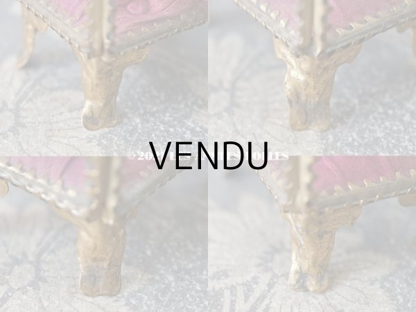 画像6: アンティーク ジュエリーボックス 花とリーフのガーランド シルク製クッション スモーキーレッド (6)