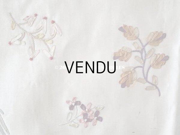 画像11: 18世紀末　アンティーク ロココ調 シルク製　大きなパネル　リボン刺繍　＆　ボーヴェ刺繍 70×52cm  (11)