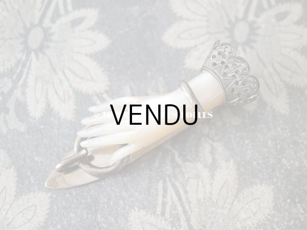 画像3: アンティーク 　手のモチーフのクラヴィエ シャトレーヌ　マザーオブパール (3)