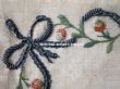 画像8: 18世紀末　アンティーク シルク製　ポシェット イニシャル　＆　ファイヤーハートの刺繍入り (8)