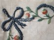 画像8: ＊蚤の市＊18世紀末 アンティーク シルク製 ポシェット イニシャル＆ファイヤーハートの刺繍入り (8)