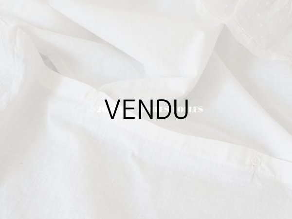 画像5: アンティーク 布団カバー ドットの刺繍入り コットン生地 フリル付き　146×169cm (5)