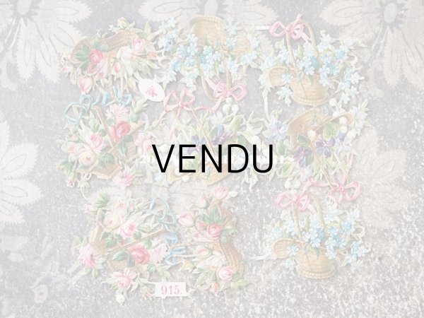 画像2: 1900年代 アンティーク ダイカットクロモ　薔薇&菫＆鈴蘭＆勿忘草の花かご　9ピースのセット (2)