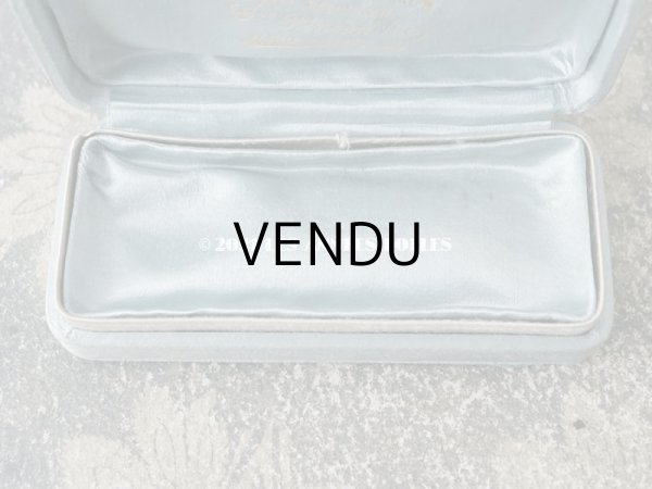 画像8: 1900年代 アンティーク  シルクサテンのジュエリーボックス  パウダーブルー (8)