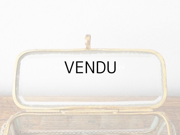 画像8: 19世紀 アンティーク ジュエリーボックス シルク製クッション 淡いブルー (8)