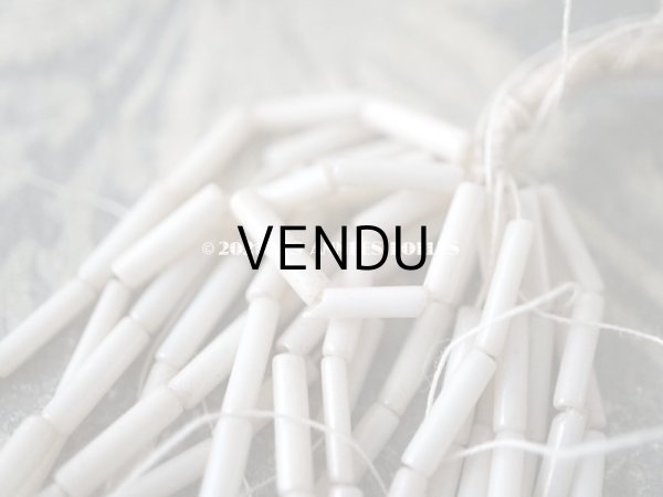 画像6: アンティーク ガラスビーズ  オーロラ加工 ホワイト・マット 2×8~9mm   (6)