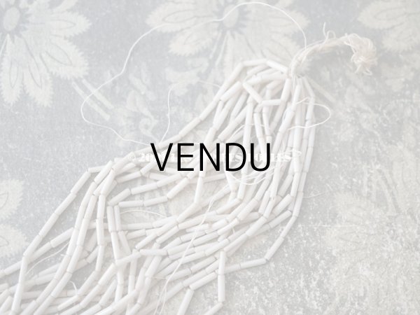 画像4: アンティーク ガラスビーズ  オーロラ加工 ホワイト・マット 2×8~9mm   (4)