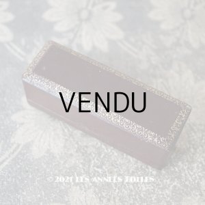 画像: アンティーク　ピンブローチ用 ジュエリーボックス 金彩入り チョコレートブラウン