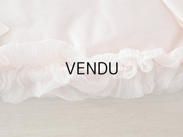 画像10: 19世紀末 アンティーク シルク製 ハンキーケース リボン＆モノグラムのメダイヨンの刺繍入り 淡いピンク ハンカチ用ポシェット  (10)