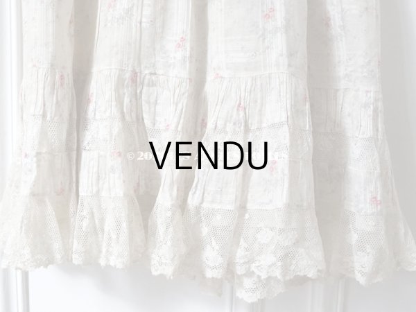 画像5: 1900年代 アンティーク 小さな薔薇模様　コットンオーガンジーのペチコート ドールドレス用生地 (5)