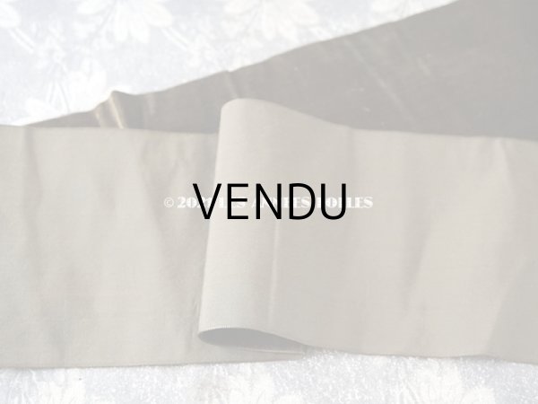 画像5: 19世紀末 アンティーク シルク製 幅広 ベルベットのリボン カーキブラウン 108cm　幅11cm (5)