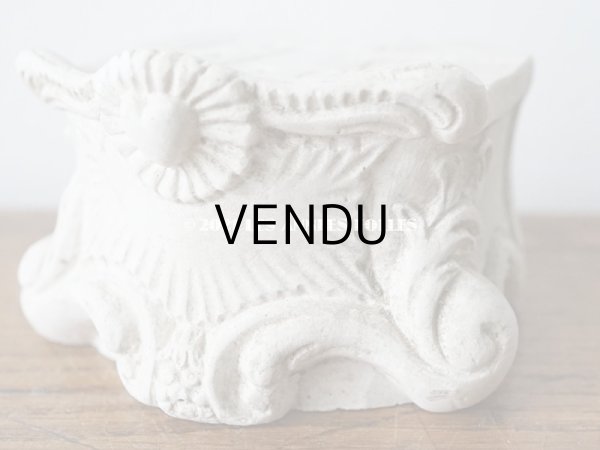 画像8: 1900年代 アンティーク マリア像の台座　石膏製 ハートのモチーフ (8)