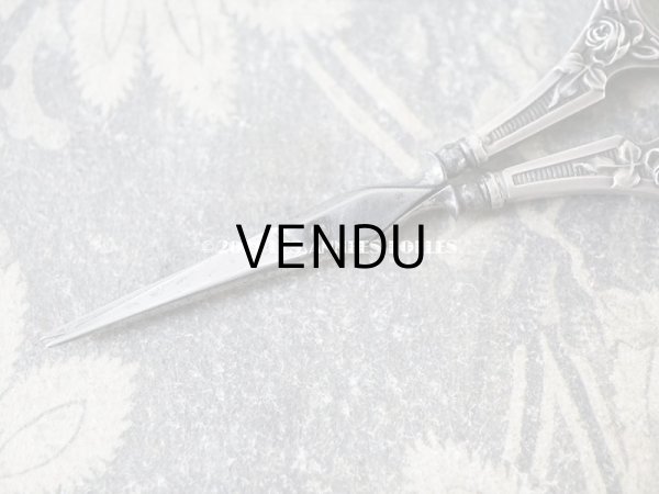 画像15: アンティーク シルバー製 薔薇の裁縫道具セット  (15)