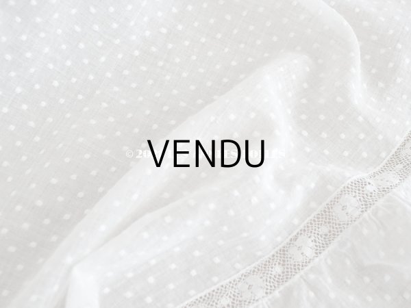 画像9: アンティーク  テーブルクロス ドットの刺繍入り コットン生地 91×92cm (9)